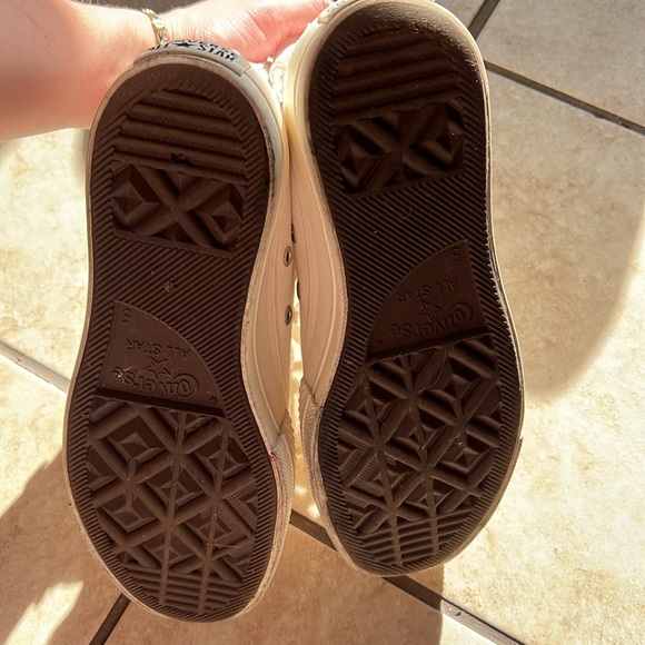 Converse - Picture 6 of 7